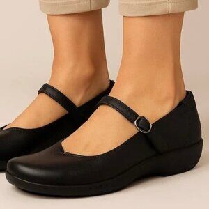 Taos Tadah Black Leather Mary Jane Flats Comfort Orthotic Strap Shoes Size 7.5